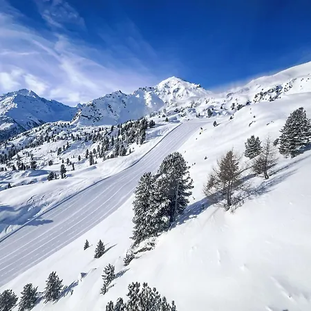 Domaine Des Reines D1a By Interhome